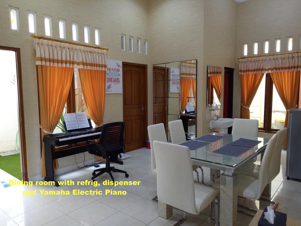 Nariska Suite Homestay Yogyakarta Extérieur photo