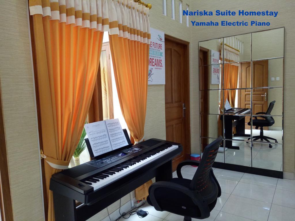 Nariska Suite Homestay Yogyakarta Extérieur photo